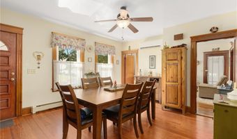 19 Bouvier Ave, Lincoln, RI 02838