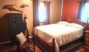 158 Nursery Rd, Anderson, IN 46012