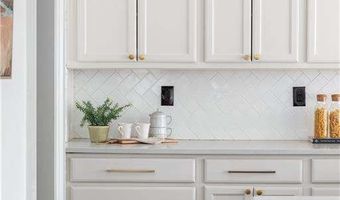 679 Lawton St SW, Atlanta, GA 30310