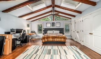 70 Obtuse Hill Rd, Brookfield, CT 06804