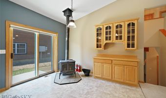 38 A N Woodard Ave, Absarokee, MT 59001