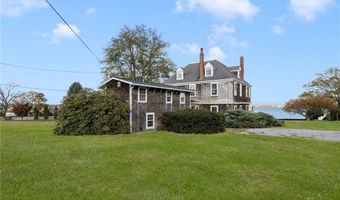 39 Walcott Ave, Jamestown, RI 02835