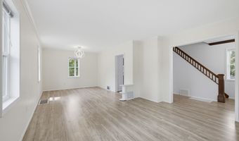 53 Prospect St, Bloomfield, CT 06002
