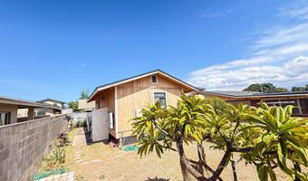 588 POHAKU St, Kahului, HI 96732