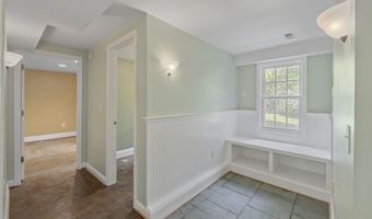 8508 DICK WOODS Rd, Afton, VA 22920