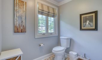 7 PIERSON Dr, Hockessin, DE 19707