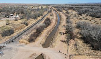 22 Paizalas Dr, Bosque, NM 87006