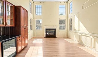 9 DENISE Dr, Allentown, NJ 08501