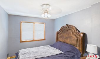 401 N College St, Agency, IA 52530