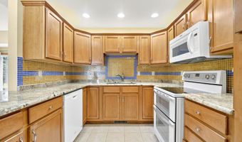 4733 WESTBROOK Ct, Appleton, WI 54913