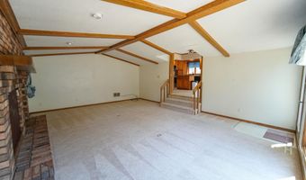 610 7th Ave, Ackley, IA 50601