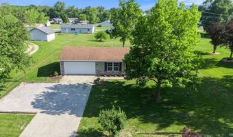 509 W State St, Ashley, IN 46705