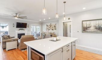 1180 Ivy Ln, North Liberty, IA 52317