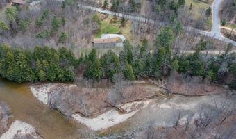14 Lloyd St, Campton, NH 03223