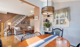 15 Shore Dr, Barrington, RI 02806