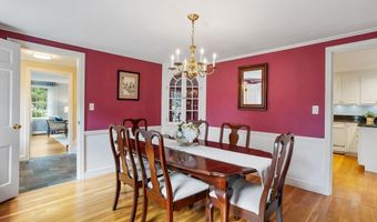 15 Thoreau Rd, Acton, MA 01720