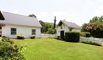 2345 Seagraves Mill Rd, Hull, GA 30646