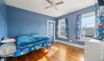 28 Pine St C, Attleboro, MA 02703