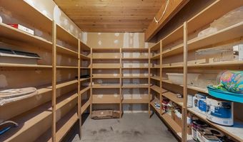 1920 Kingsboro Rd, Casper, WY 82604