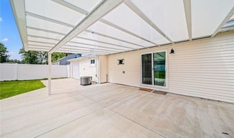 2716 Russell Rd, Ashtabula, OH 44004