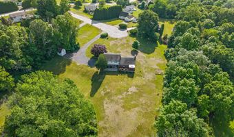 2 Marion Ln, Canterbury, CT 06331