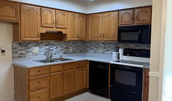 8815 Royal Meadow Dr, Indianapolis, IN 46217