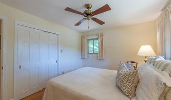 7041 CINDY Ln, Annandale, VA 22003