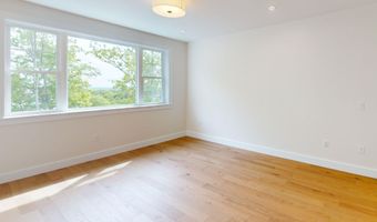 4 Longview Dr 403, Atkinson, NH 03811