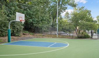 3118 17TH St N, Arlington, VA 22201