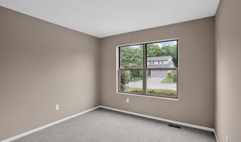 2836 Beal Dr, Columbus, OH 43232