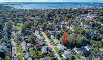 18 Sylvan Ter, Newport, RI 02840