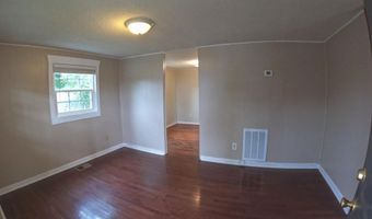 9 Sharp Rd, Athens, TN 37303