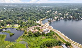 255 Portage Lakes Dr E, Akron, OH 44319