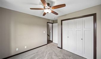 4715 NW 2nd St, Ankeny, IA 50023