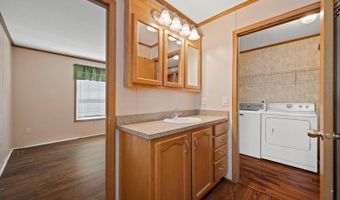 11 E St, Bangor, ME 04401