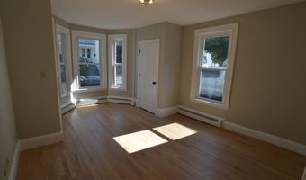 14 Roundy St 1, Beverly, MA 01915
