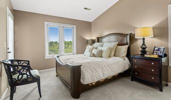 100 Wonderland Dr 5D, Abingdon, VA 24211