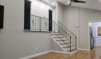 18 Harriet Ln, Darien, CT 06820