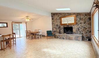 312 Midland Ct, Albrightsville, PA 18210