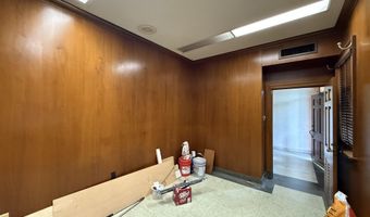 330 E College, Batesville, AR 72501