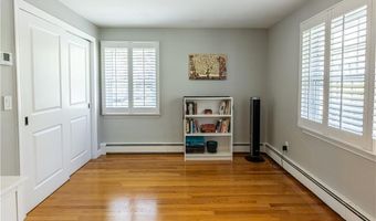 5 Colony Dr, Johnston, RI 02919