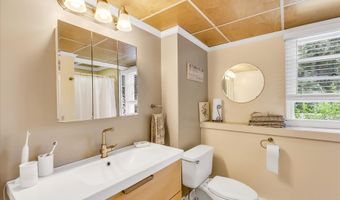 1 Sandy Ln, Bourne, MA 02532
