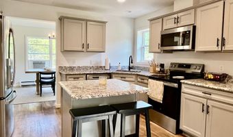 107 Grandview Dr, Berlin, NH 03570