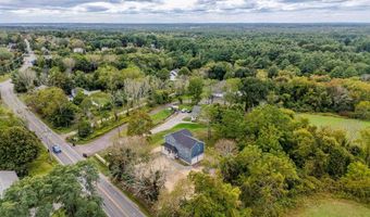 661 Main St, Acushnet, MA 02743