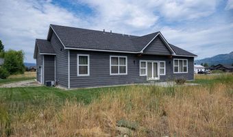 36 COLUMBINE St, Alpine, WY 83128