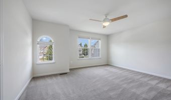 41833 WALDEN KNOLL Ct, Aldie, VA 20105