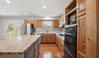 467 Oakmont Rd, Bean Station, TN 37708