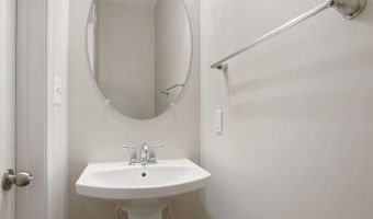 24650 CARIBOU Sq, Aldie, VA 20105