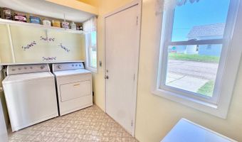 201 3rd Ave NW, Bowman, ND 58623