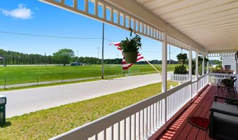 16 Cherry St, Beachwood, NJ 08722